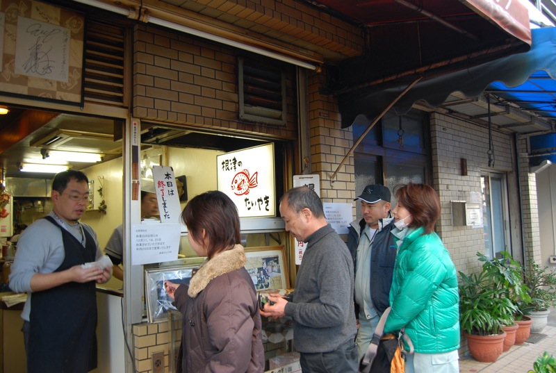 tokyo travel tips japan people on the streets